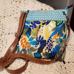 Merona Crossbody with Graphic Floral 10x9